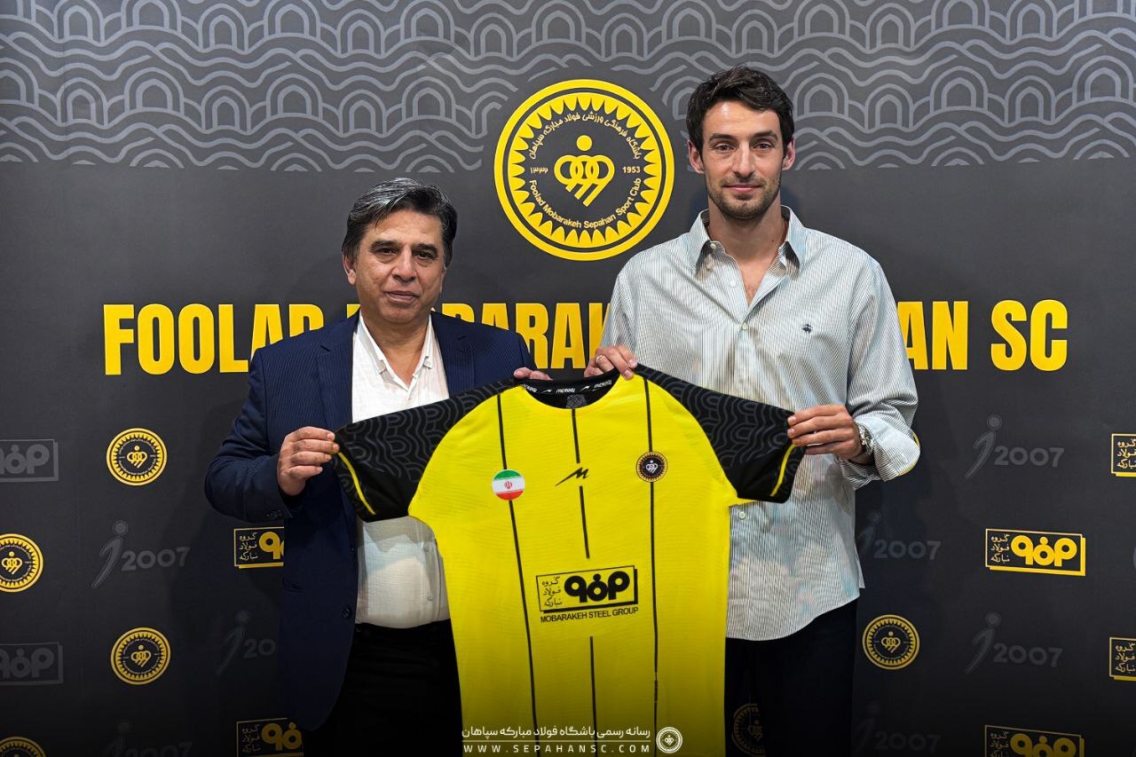 مدافع پرسپولیس به سپاهان پیوست+ عکس