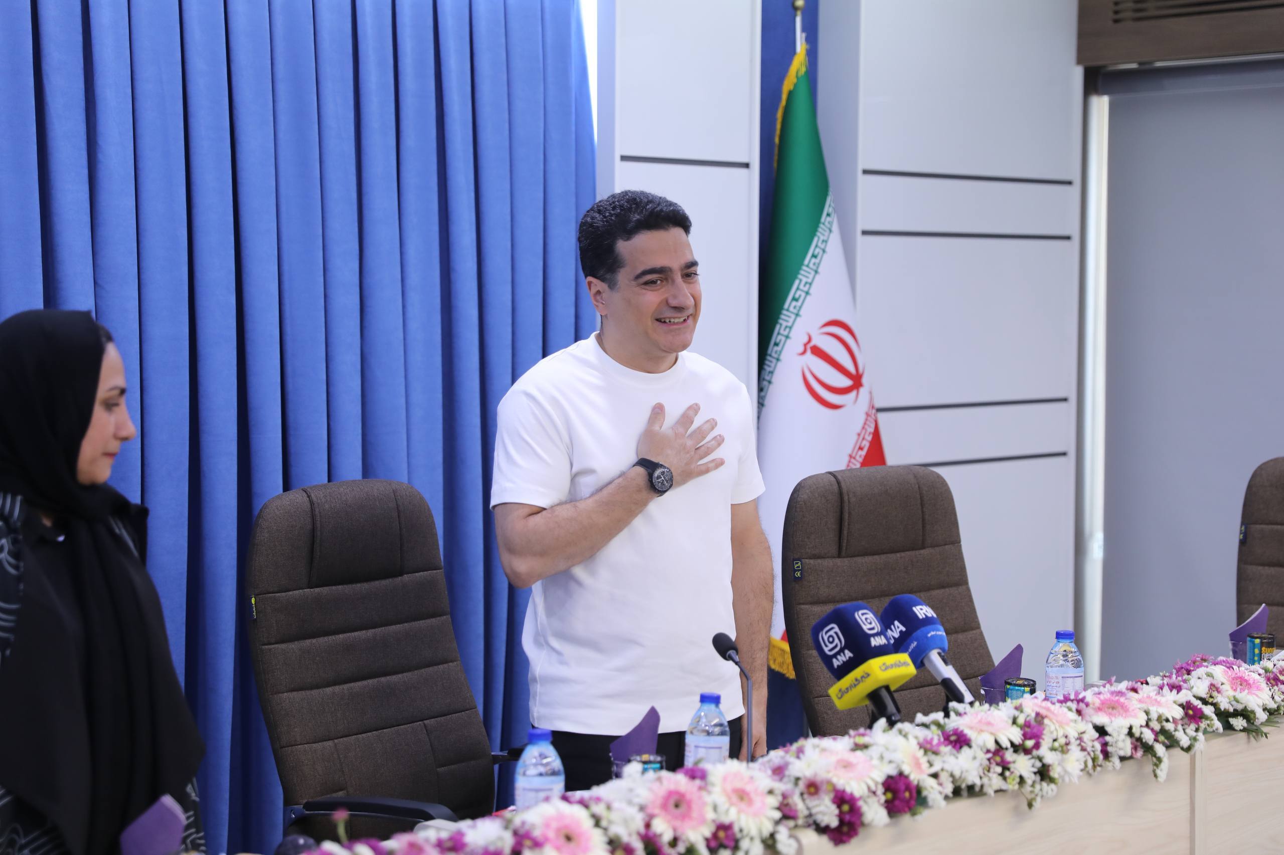 برگزاری بزرگترین کنسرت مردمی تاریخ موسیقی ایران با حضور همایون شجریان در میدان آزادی/ همایون شجریان: بانک صادرات ایران همراه ما در کنار مردم ایستاده است