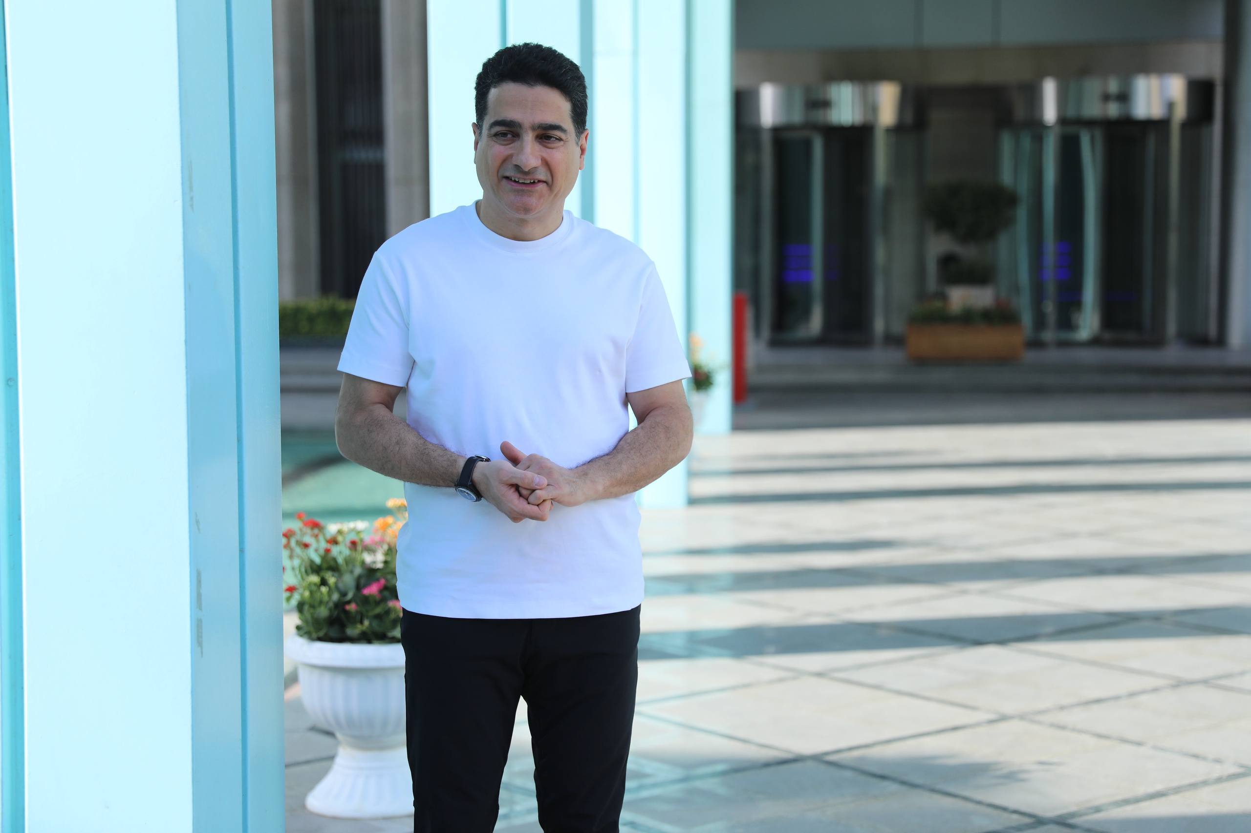 برگزاری بزرگترین کنسرت مردمی تاریخ موسیقی ایران با حضور همایون شجریان در میدان آزادی/ همایون شجریان: بانک صادرات ایران همراه ما در کنار مردم ایستاده است