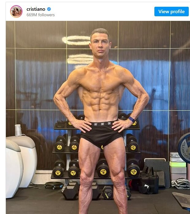 این بدن متعلق به ۴۰ ساله‌ها نیست! رونالدو همه را مات کرد +عکس