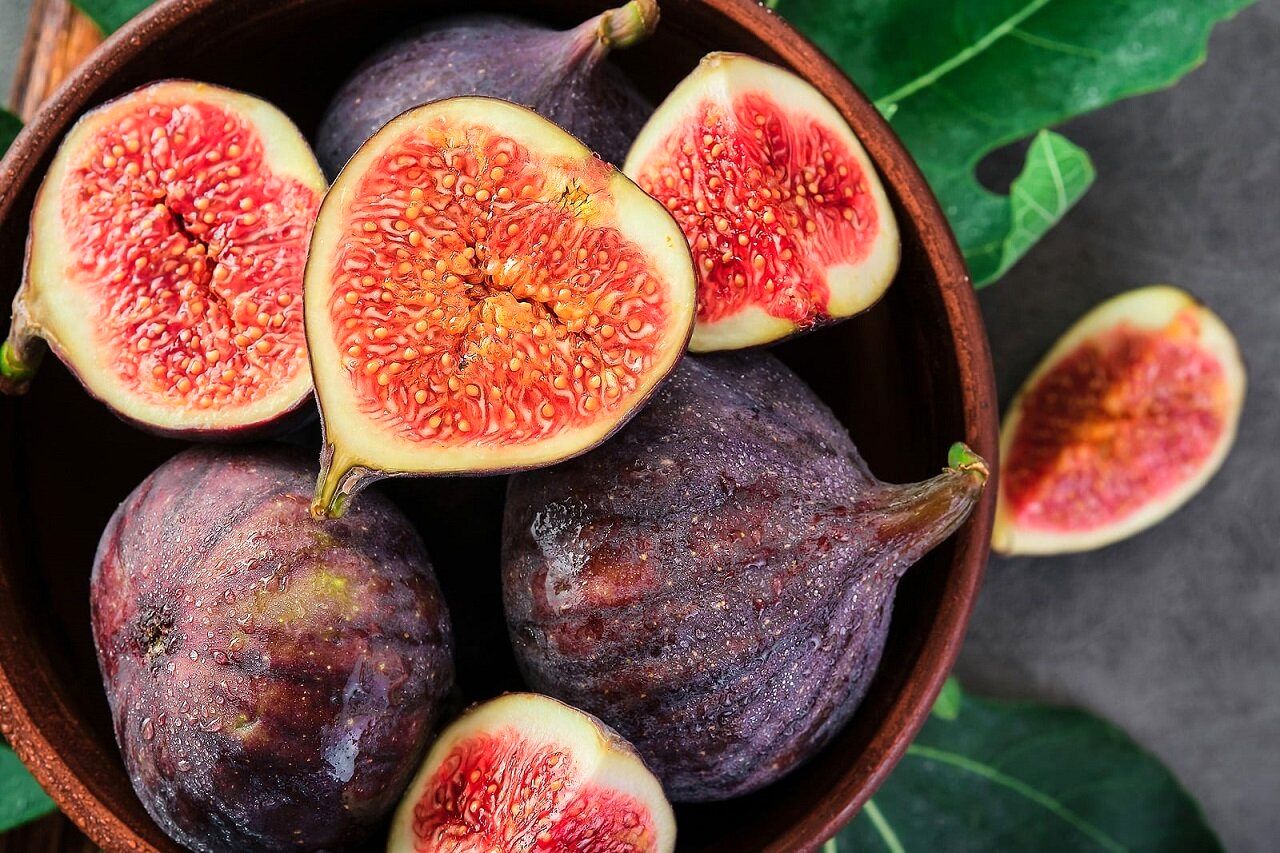 این ۴ میوه برای لاغری معجزه می کنند