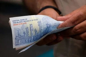 فرمول جدید حقوق کارمندان اعلام شد/ کف دریافتی کارکنان دولت چقدر است؟