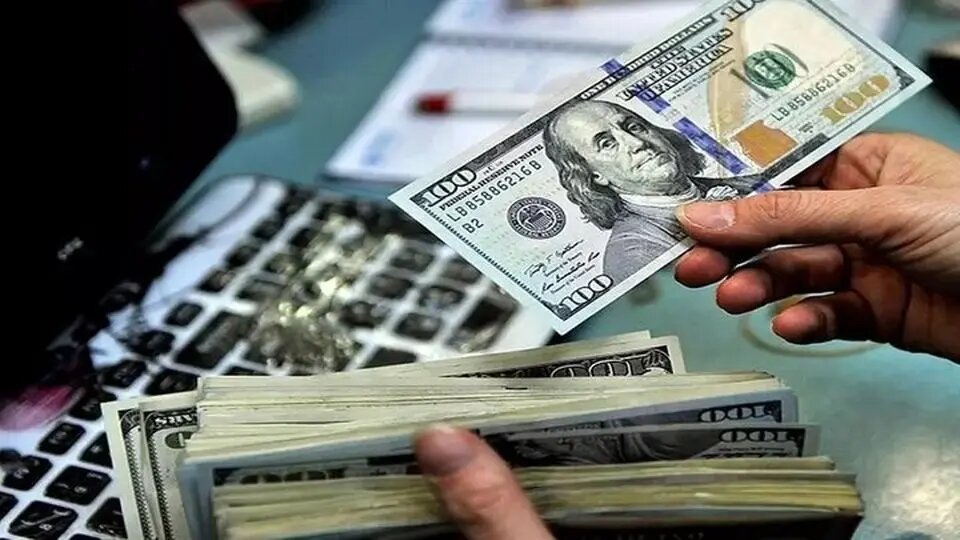 قیمت دلار، یورو و انواع ارزها امروز ۱۵ مهر ۱۴۰۵ در زمان بازگشایی بازار/ یورو چند قیمت خورد؟ + جدول